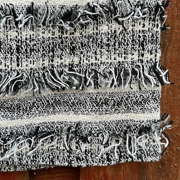 ASOS Black and White Textured Mini Skirt Size 6 - Picture 7 of 10